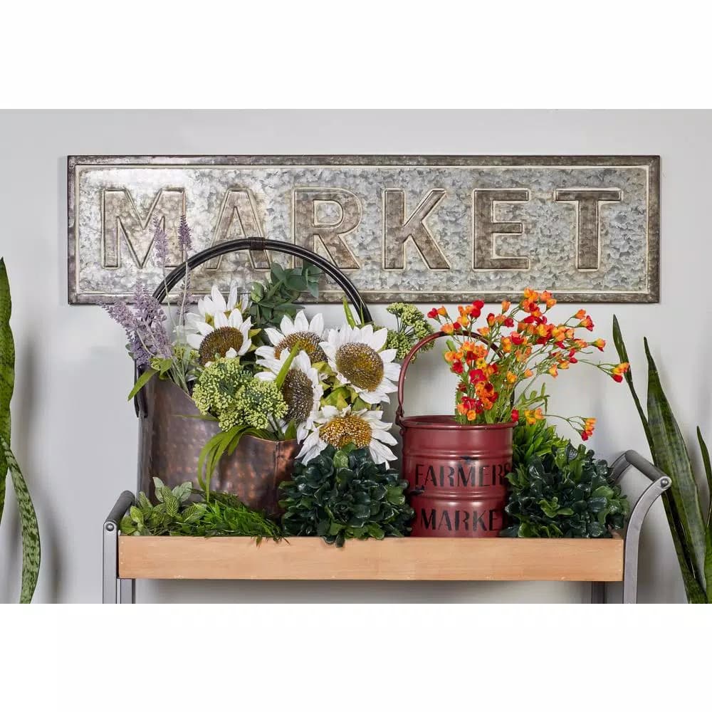 LITTON LANE MARKET Iron Decorative Wall Sign - Rustic Farmhouse Style Decor