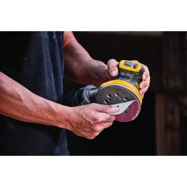 DEWALT 20-Volt MAX XR Cordless Brushless 5 in. Random Orbital Sander with 7-1/4 in. Circular Saw & (1) 20-Volt Battery 4.0Ah