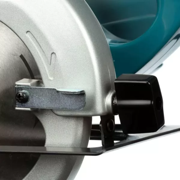 Makita 8 Amp 5-1/2 in. Corded Electric Brake Circular Saw with 18T Carbide Blade