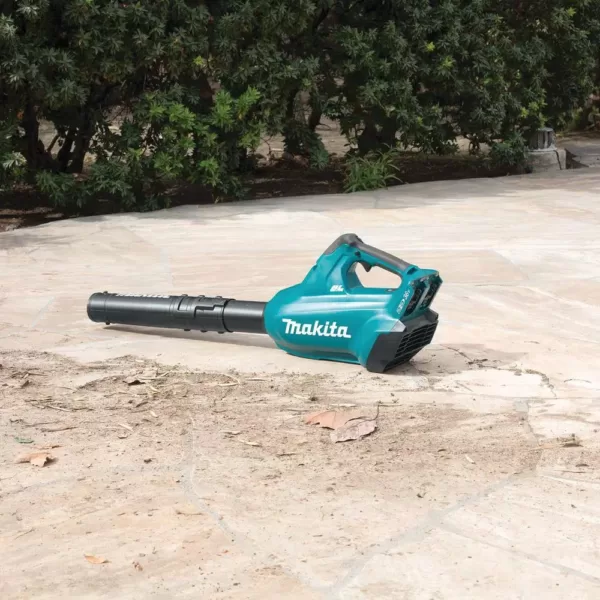 Makita 18V X2 LXT Blower and 18V LXT 24 in. Hedge Trimmer with bonus 18V LXT Starter Pack