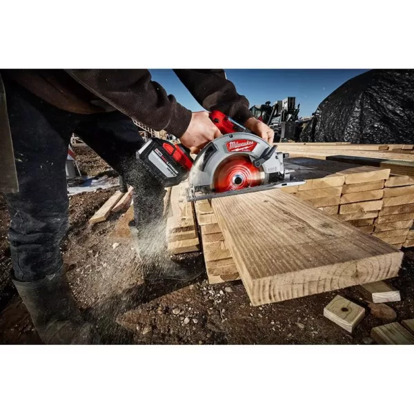 Milwaukee M18 FUEL 18-Volt Lithium-Ion Cordless 7-1/4 in. Circular Saw W/ HIGH OUTPUT XC 8.0Ah Battery